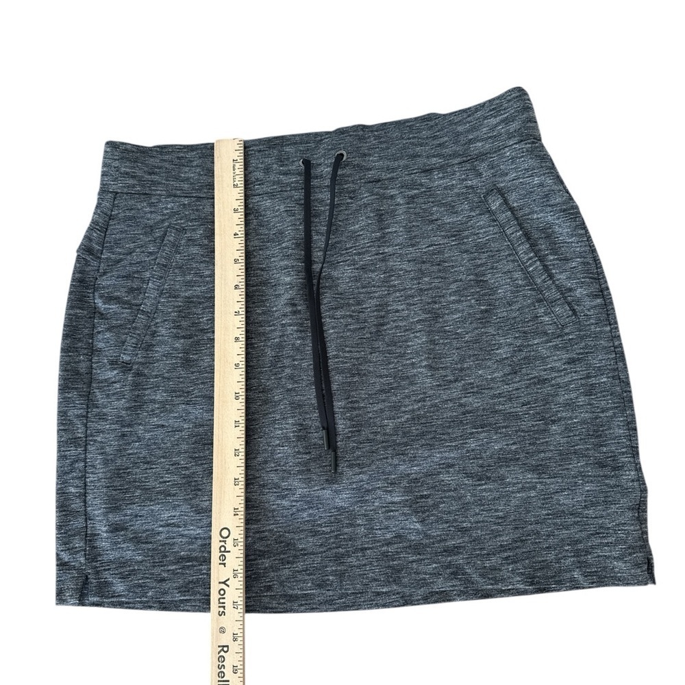 Athleta Charcoal Textured Skirt Skort - Picture 6 of 7